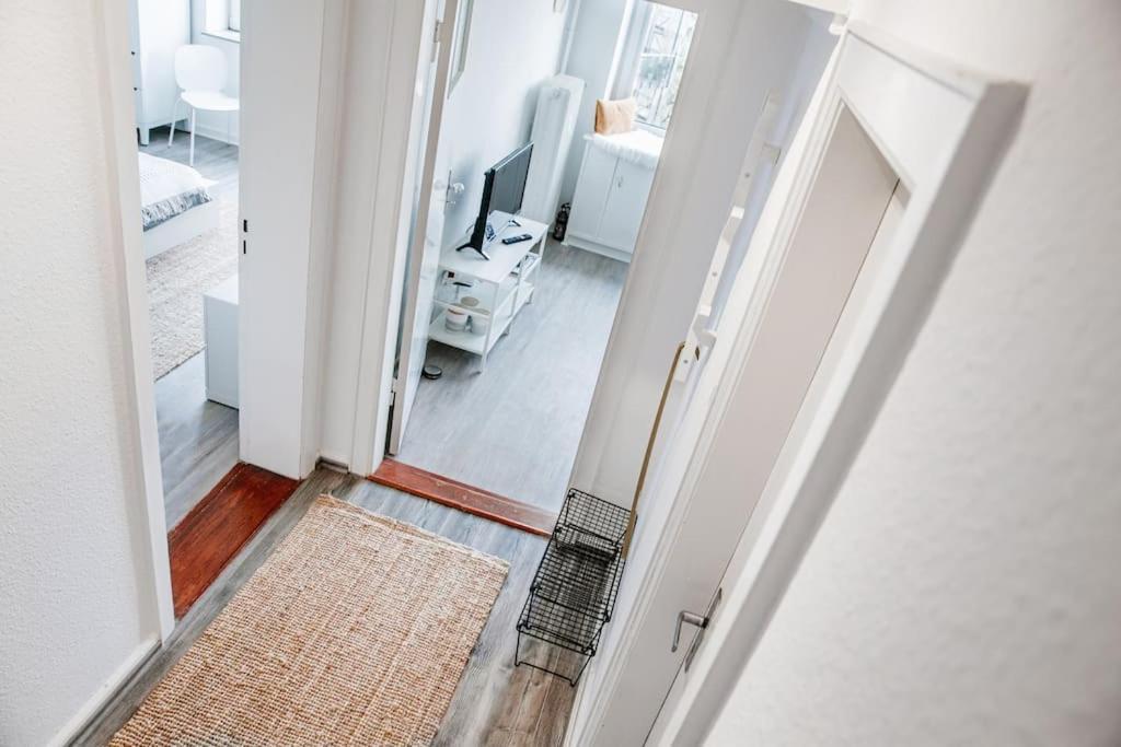 City-Appartement, Holtenauer Strasse Mit 24H Check-In Kiel Exterior foto