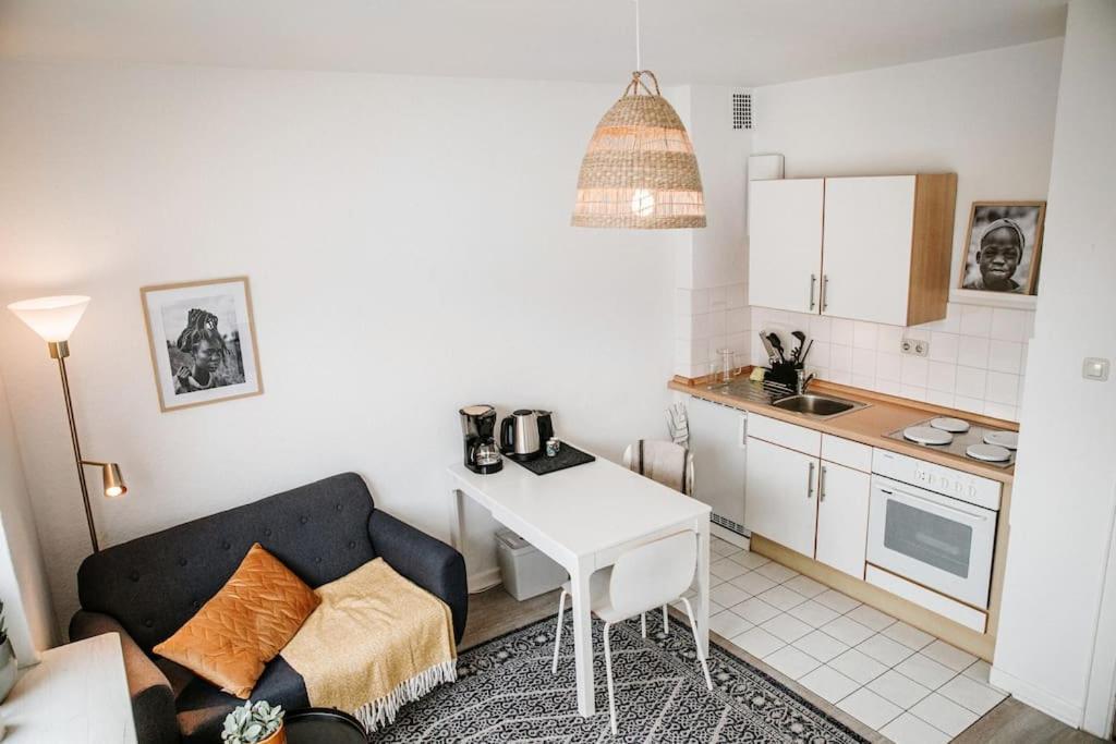 City-Appartement, Holtenauer Strasse Mit 24H Check-In Kiel Exterior foto